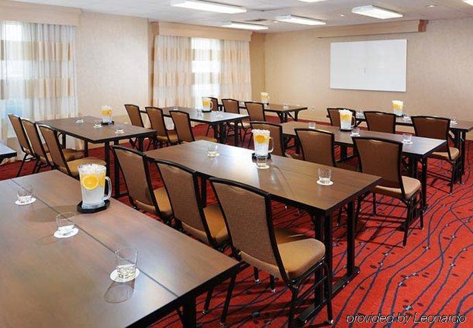 Sonesta Es Suites Fort Worth Fossil Creek Бізнес фото